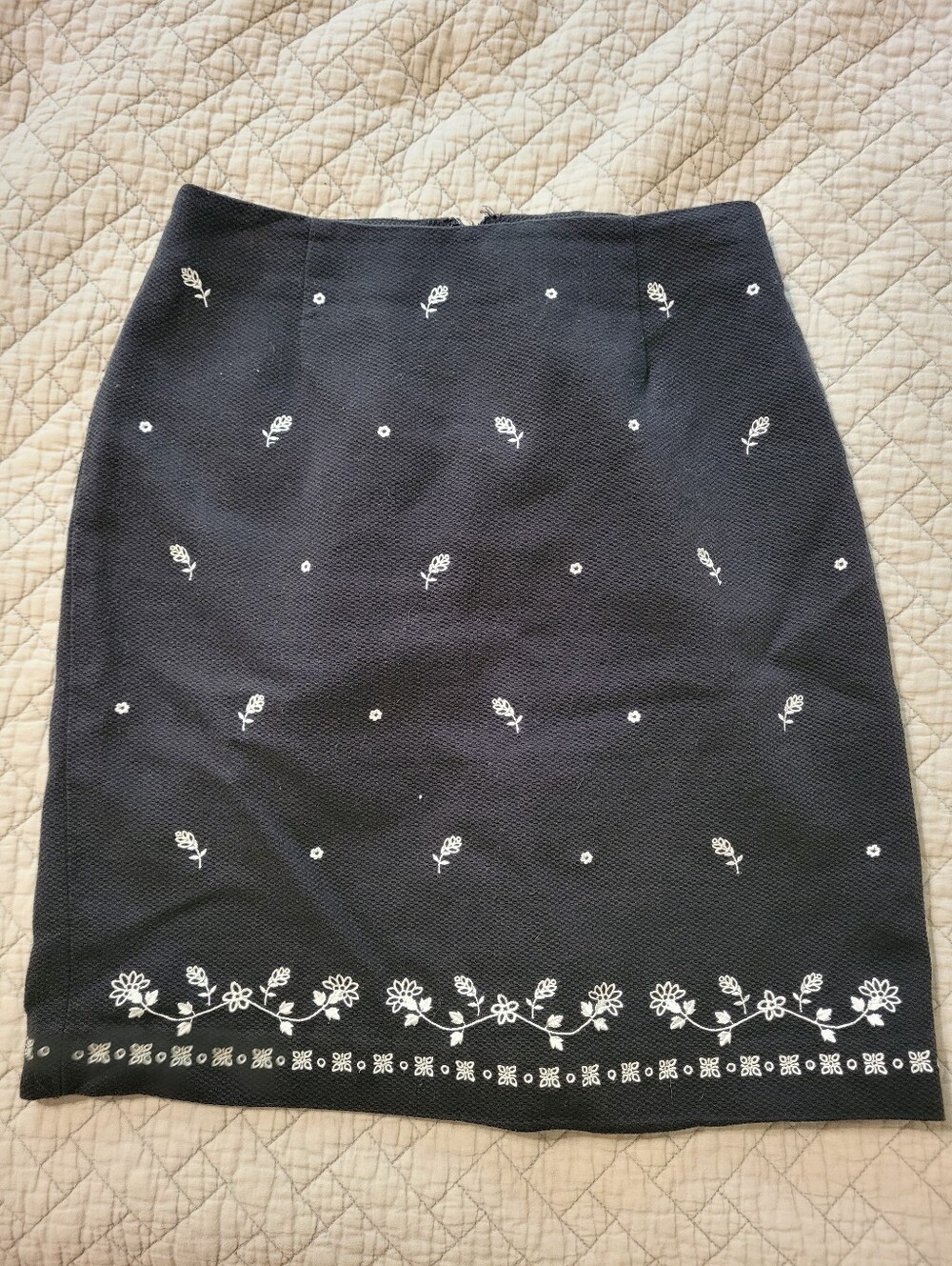 Talbots Black White Embroidery Skirt